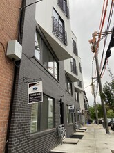 402 N Front St, Unit 1 in Philadelphia, PA - Building Photo - Building Photo