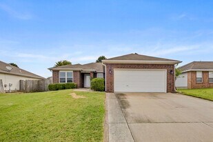 705 SW Crystal St in Bentonville, AR - Building Photo