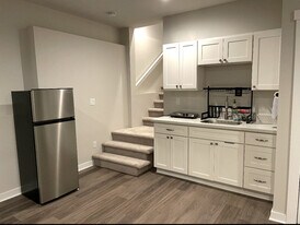 4979 Onalaska Loop SE, Unit Basement Apartment in Port Orchard, WA - Building Photo