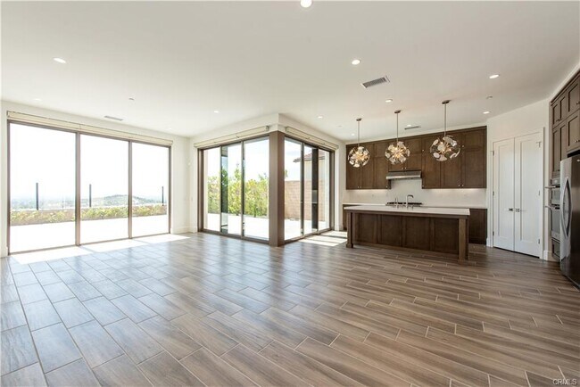 108 Statura in Irvine, CA - Building Photo - Building Photo