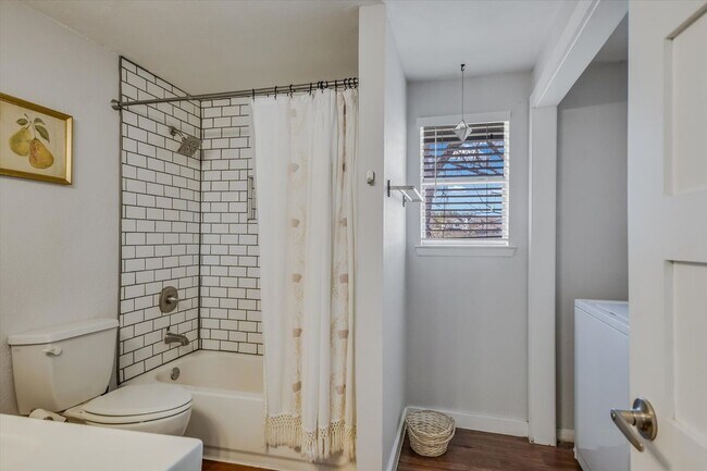 6314 Walnut Hills Dr in Austin, TX - Building Photo - Building Photo