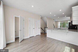 19701 Preservation Mews in Montgomery Village, MD - Building Photo - Building Photo