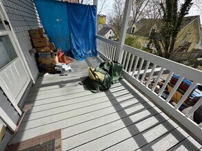 32 Walnut St, Unit 2 in Arlington, MA - Foto de edificio - Building Photo