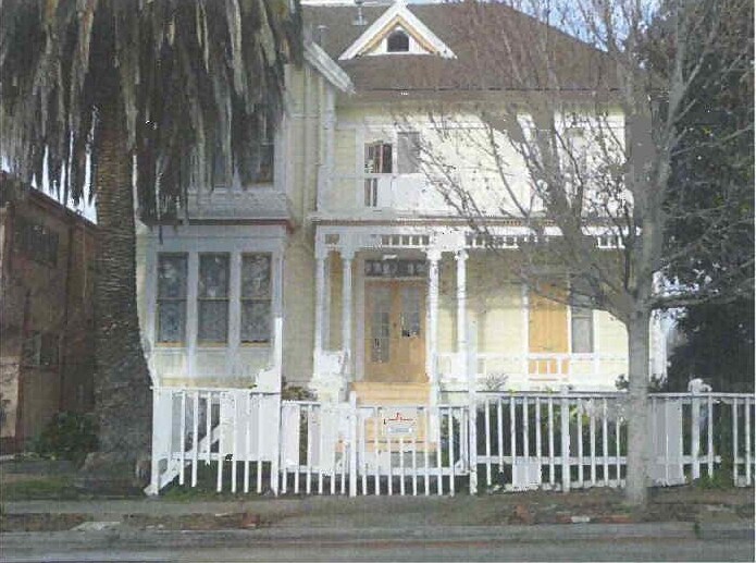 1545 Dwight Way in Berkeley, CA - Building Photo