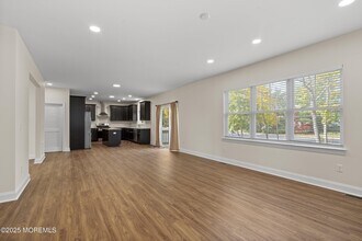 19 Patrick Ct in Toms River, NJ - Building Photo - Building Photo