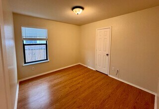 5620 Victory Gallop Dr in Austin, TX - Building Photo - Building Photo