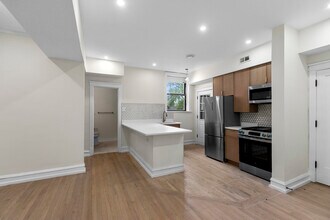4638 N Hamilton Ave, Unit 36-2 in Chicago, IL - Foto de edificio - Building Photo