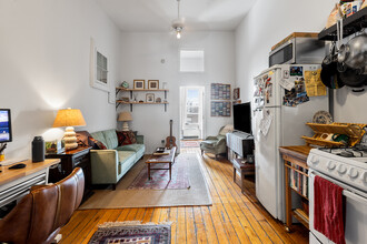 410 Lorimer St in Brooklyn, NY - Foto de edificio - Interior Photo