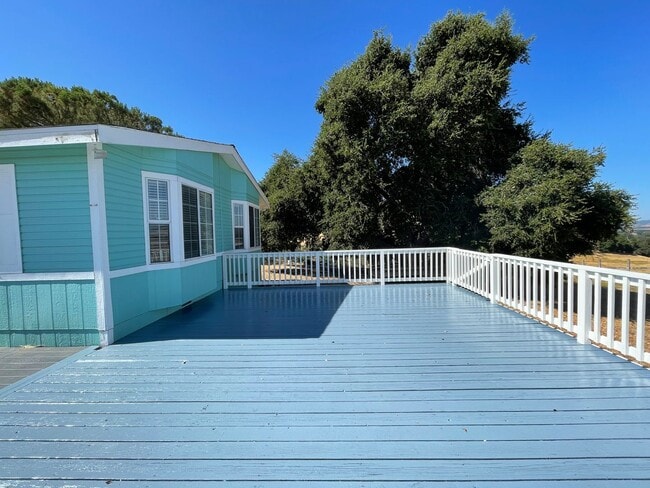 330 Kim Ct in Templeton, CA - Building Photo - Building Photo
