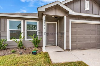 3012 Yellow Pine Ave in Fort Worth, TX - Building Photo - Building Photo