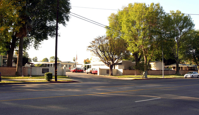 Reseda Mobile Estates in Reseda, CA - Building Photo - Building Photo