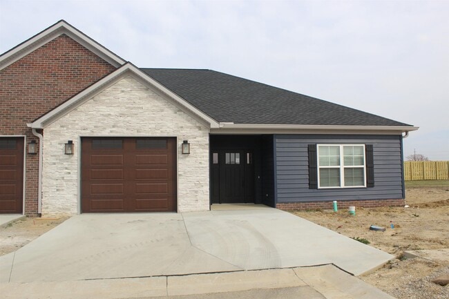 property at 3922 High Pointe Dr