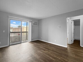 2410 36th St SW in Grand Rapids, MI - Building Photo - Building Photo