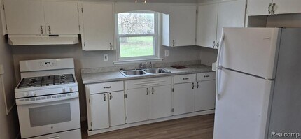 20284 Melrose St in Southfield, MI - Building Photo - Building Photo