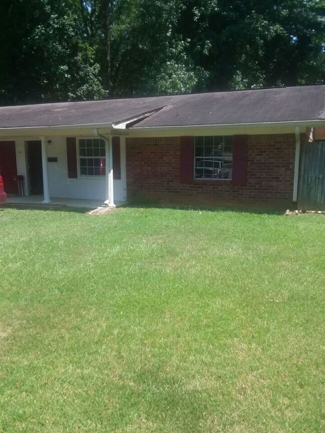 110 Burkshire Ct-Unit -A in Jonesboro, GA - Building Photo - Building Photo