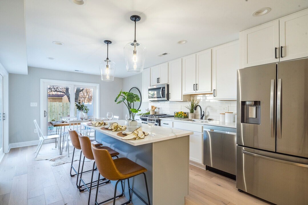 916 15th St SE in Washington, DC - Building Photo