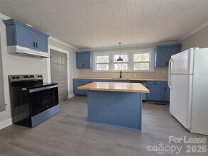 1212 N Church St in Salisbury, NC - Building Photo - Building Photo