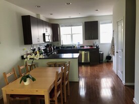 214 9th St SW in Charlottesville, VA - Building Photo