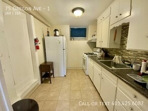 75 Oregon Ave in Woonsocket, RI - Building Photo - Building Photo