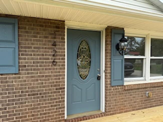 1426 3rd St SW in Hickory, NC - Building Photo - Building Photo