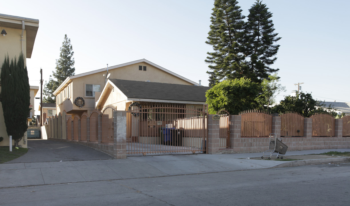 6629 Lemp Ave in North Hollywood, CA - Building Photo