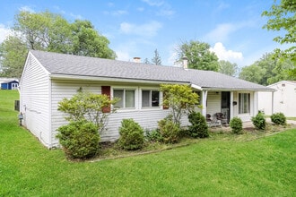 6191 Mark Dr in Bedford Heights, OH - Building Photo - Building Photo