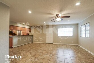 3042 Weatherford St in La Porte, TX - Building Photo - Building Photo