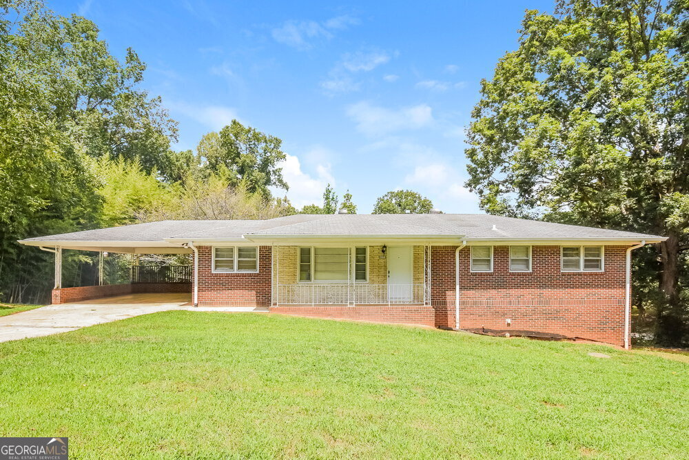 322 Kemolay Rd SW in Mableton, GA - Building Photo