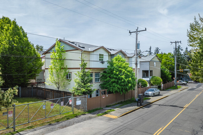 Ambaum Townhomes