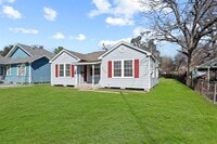 202 Sylvester Rd photo'