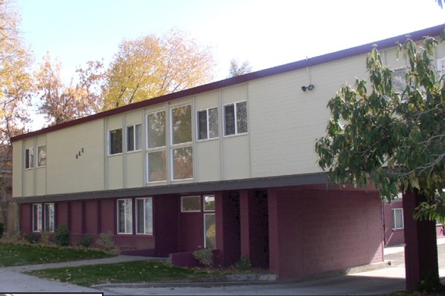 Avalon Apartments in Salt Lake City, UT - Building Photo - Building Photo