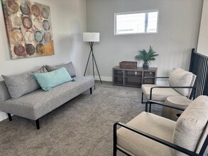 210 Rainbow Dr in San Antonio, TX - Building Photo - Building Photo