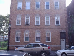 9 School St in Passaic, NJ - Building Photo - Building Photo