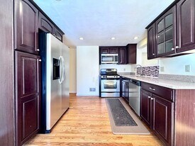 10 Marrigan St in Arlington, MA - Building Photo