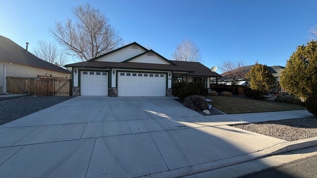 1368 Macenna Ln in Gardnerville, NV - Building Photo - Building Photo