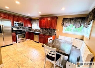 43 Mercury Cir in South Amboy, NJ - Building Photo - Building Photo