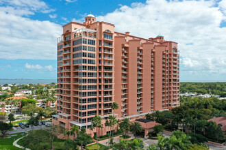 Gables Club Tower I & 2 in Coral Gables, FL - Building Photo - Building Photo