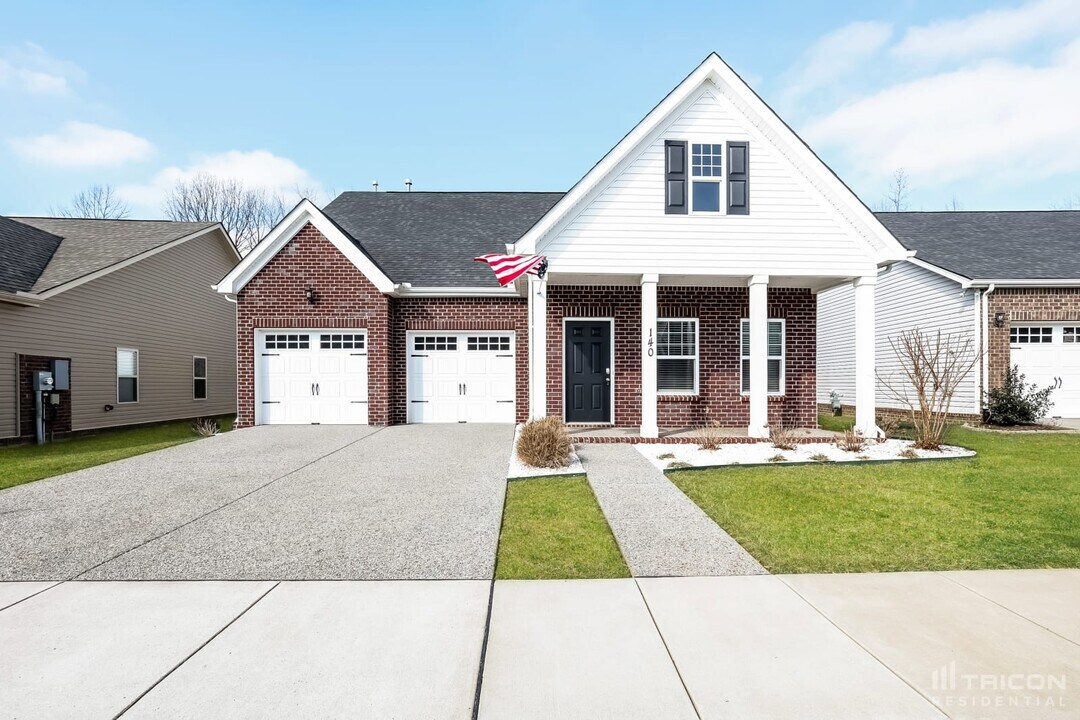 140 Bexley Way in White House, TN - Building Photo