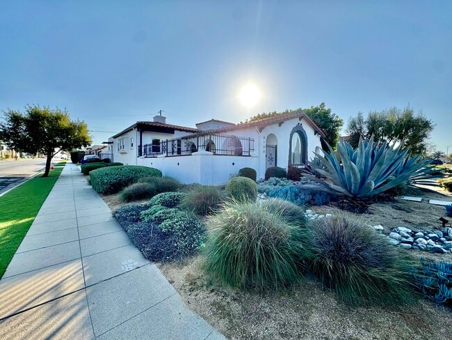 property at 3100 W 78th St