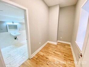 1523 W Girard Ave in Philadelphia, PA - Building Photo - Building Photo