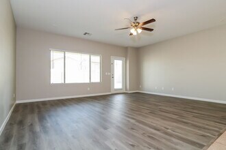 5426 W Harwell Rd in Phoenix, AZ - Building Photo - Building Photo