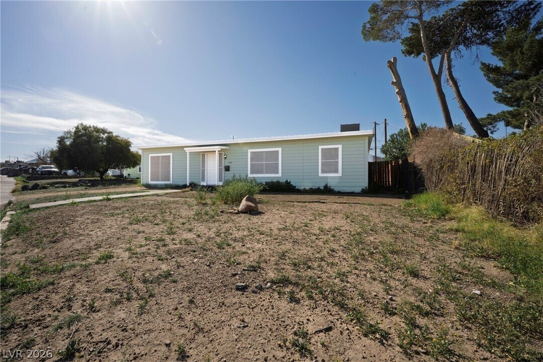 343 Tungsten St in Henderson, NV - Building Photo