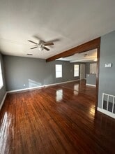 233 E T&P Ln in Abilene, TX - Building Photo - Building Photo