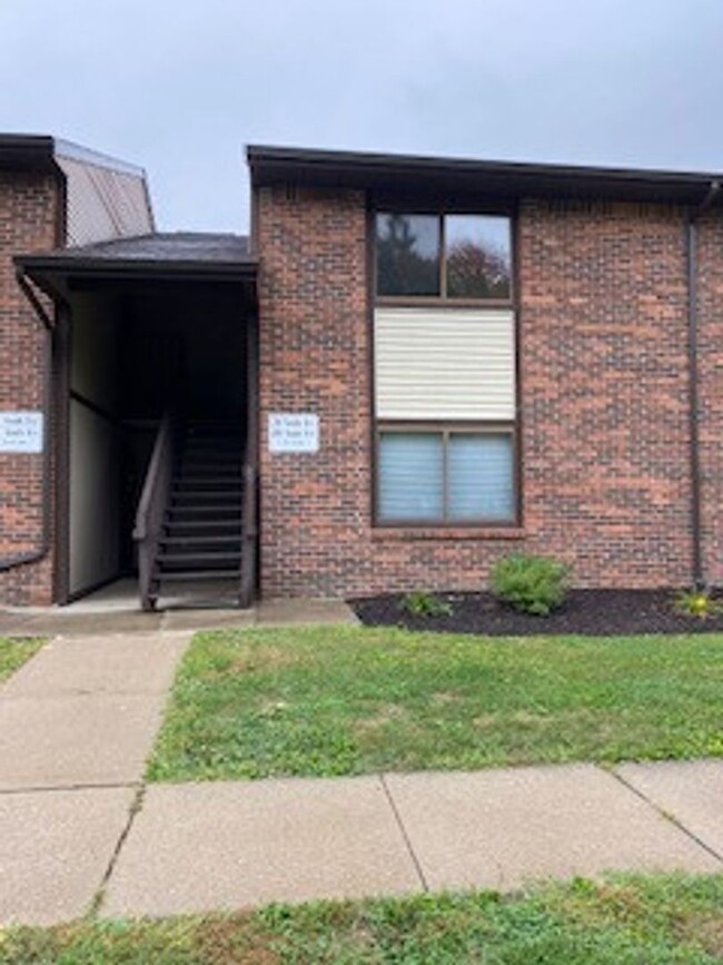 property at 207 S Ivy Ln
