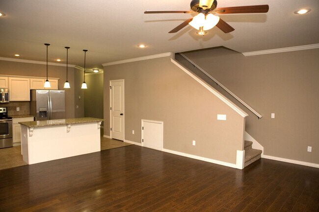 593 N Tennyson Ln in Fayetteville, AR - Building Photo - Building Photo