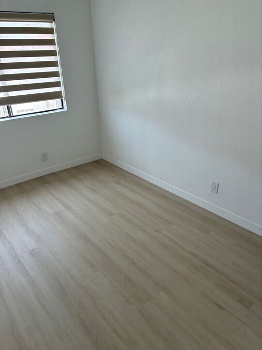 525 N Alhambra Ave in Monterey Park, CA - Building Photo