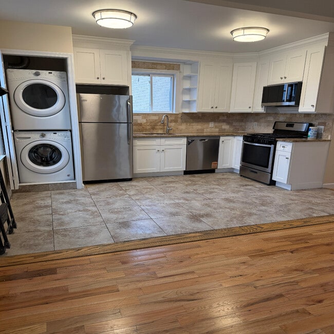 59 Ocean Ave, Unit 2