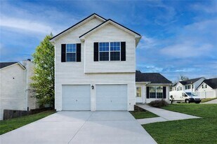 2107 Sugar Creek Cl in Atlanta, GA - Building Photo