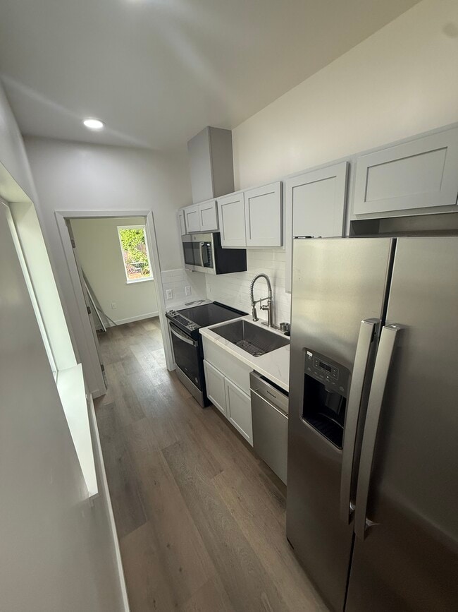 1557 32nd St, Unit 1557 32nd St in Sacramento, CA - Building Photo - Building Photo