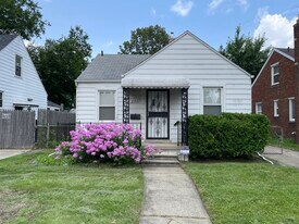 20657 Kingsville St in Harper Woods, MI - Building Photo